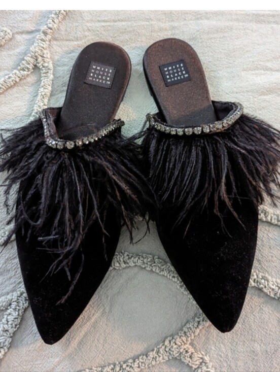White House Black Market Shoes - White House Black Market Mules Size 6